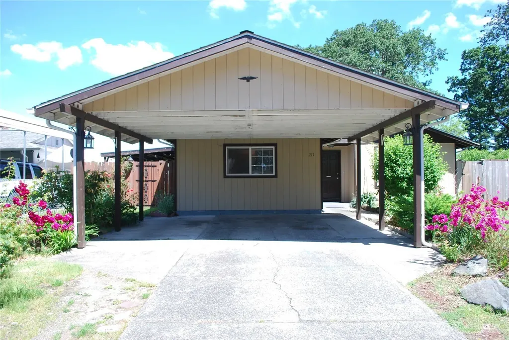 217 162nd Street E Tacoma WA 98445