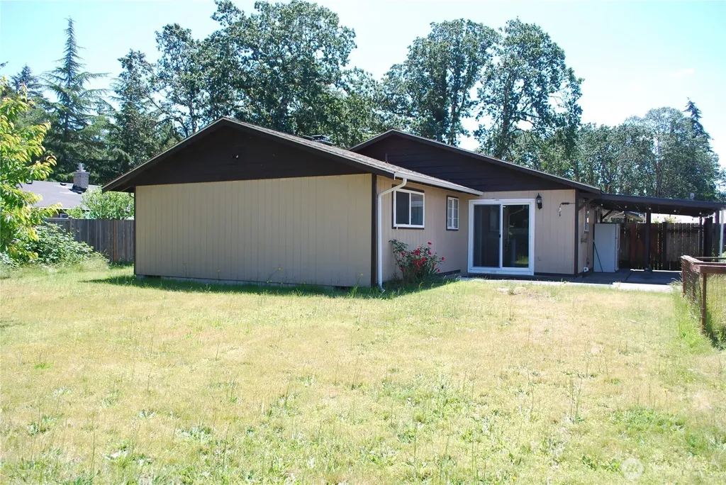 217 162nd Street E Tacoma WA 98445