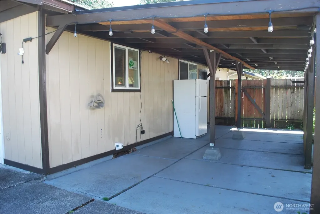 217 162nd Street E Tacoma WA 98445