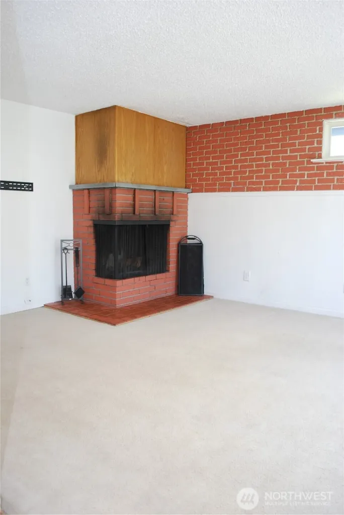 217 162nd Street E Tacoma WA 98445