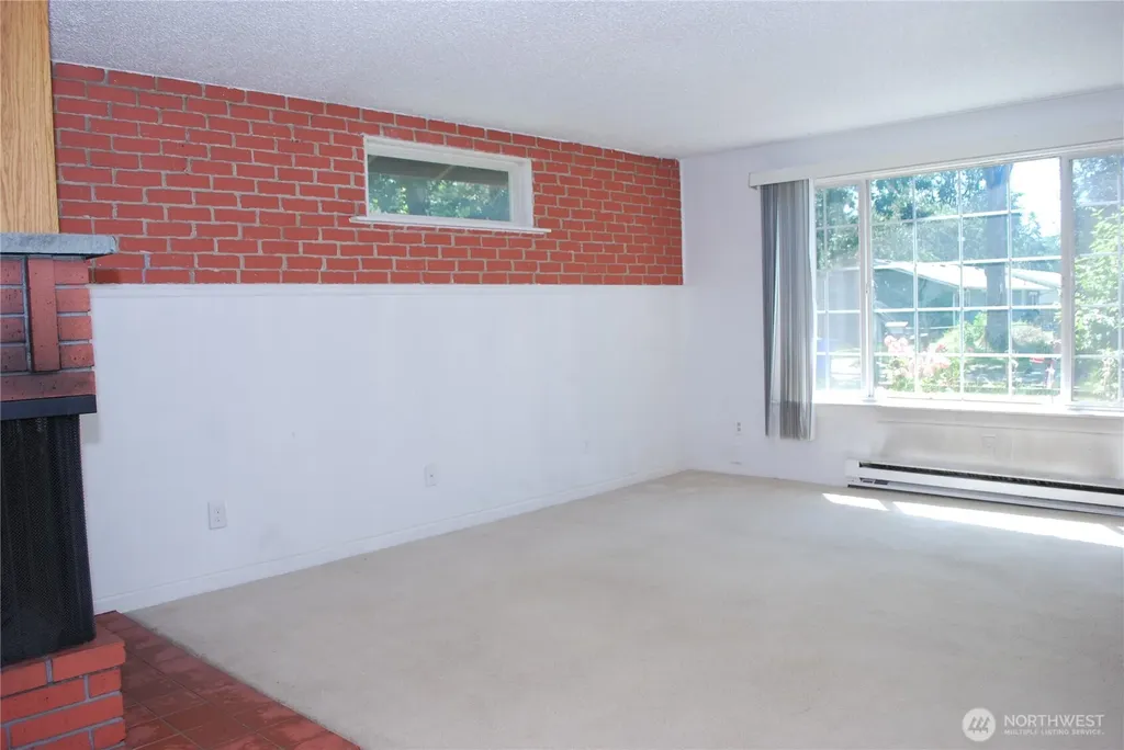 217 162nd Street E Tacoma WA 98445