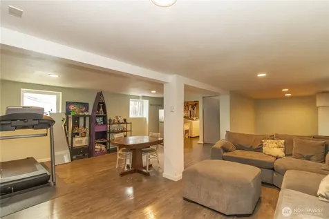 6512 Fawcett Avenue Tacoma WA 98408