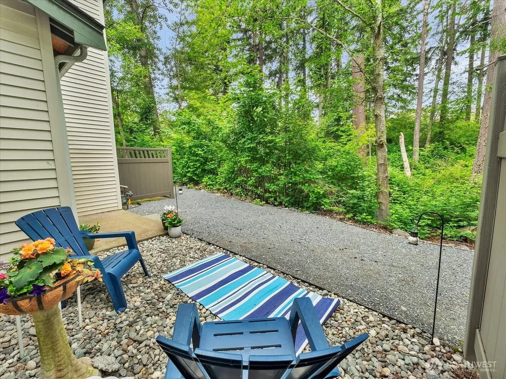 12530 Admiralty Way Everett WA 98204