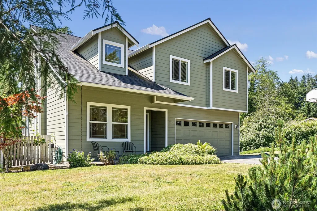 3221 Aspen Street SE Port Orchard WA 98366