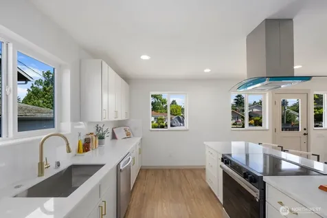 1249 SW 151st Street Seattle WA 98166