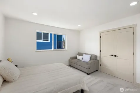 1249 SW 151st Street Seattle WA 98166