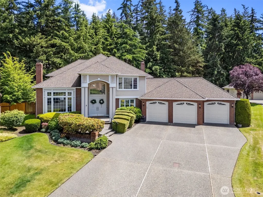 320 210th Court SE Sammamish WA 98074