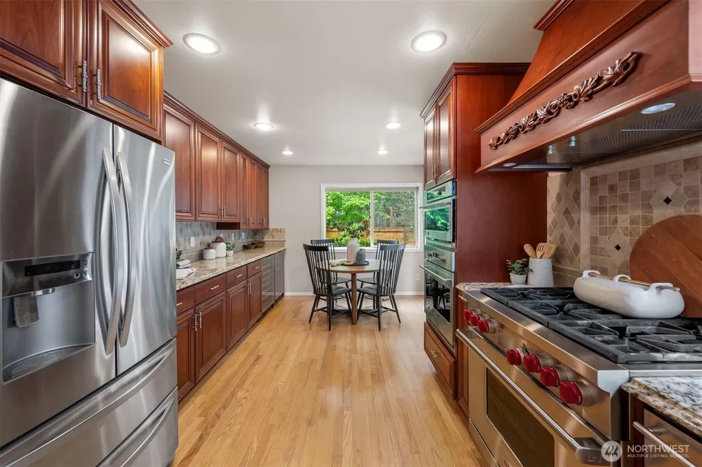320 210th Court SE Sammamish WA 98074