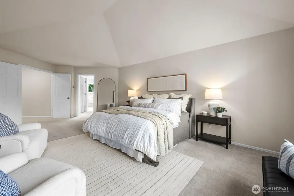 320 210th Court SE Sammamish WA 98074