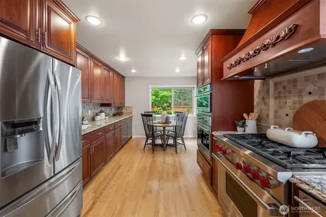 320 210th Court SE Sammamish WA 98074