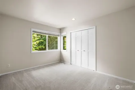 320 210th Court SE Sammamish WA 98074