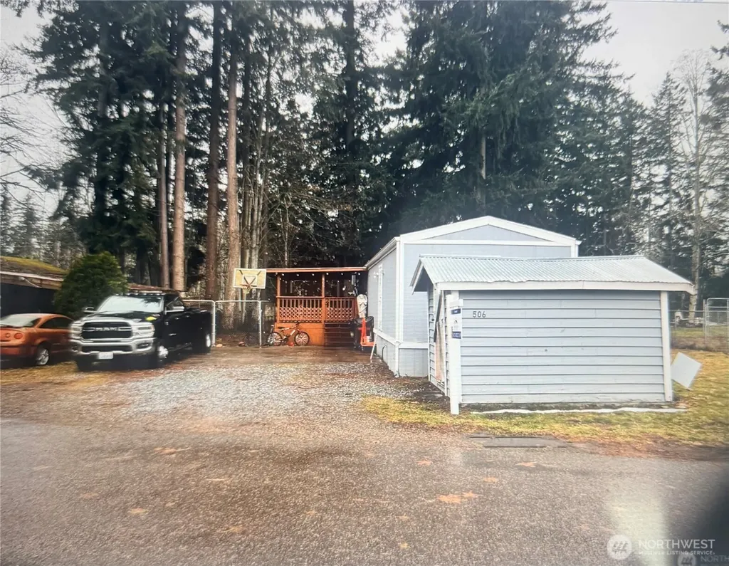 506 195th Ave E Unit 2 E Lake Tapps WA 98391