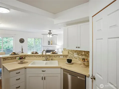 14607 52nd Avenue W Edmonds WA 98026