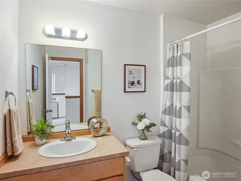 14607 52nd Avenue W Edmonds WA 98026