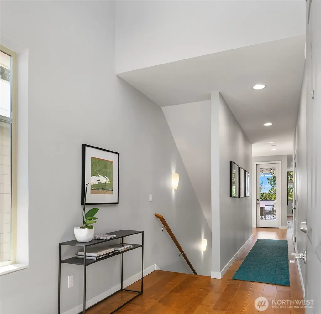 5903 20th Avenue S Seattle WA 98108
