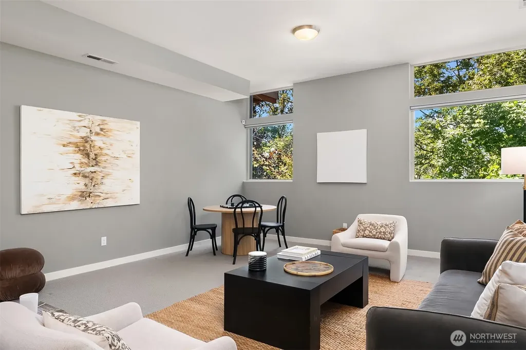 5903 20th Avenue S Seattle WA 98108