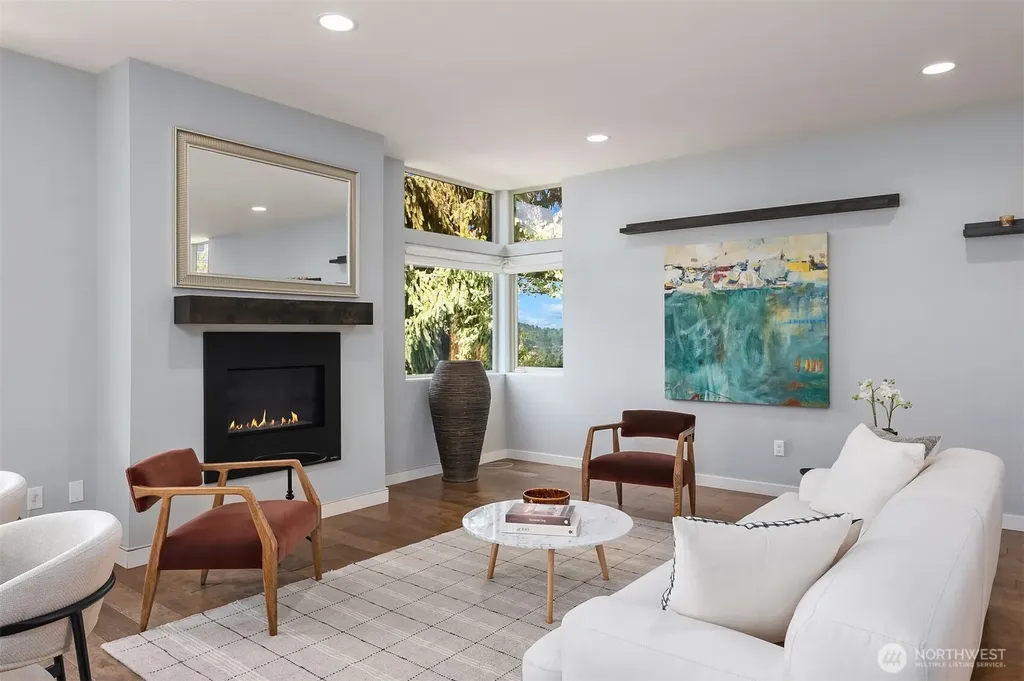 5903 20th Avenue S Seattle WA 98108