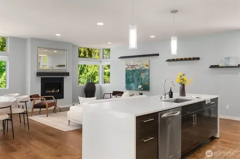 5903 20th Avenue S Seattle WA 98108