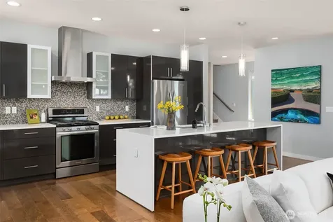 5903 20th Avenue S Seattle WA 98108