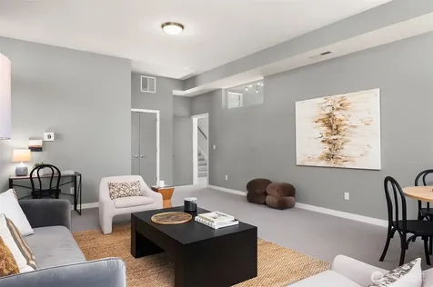 5903 20th Avenue S Seattle WA 98108