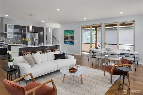 5903 20th Avenue S Seattle WA 98108