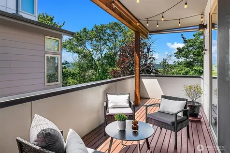 5903 20th Avenue S Seattle WA 98108