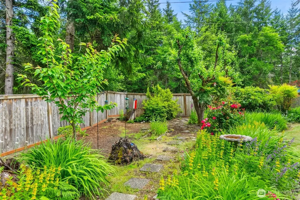 60 SE His Way Shelton WA 98584