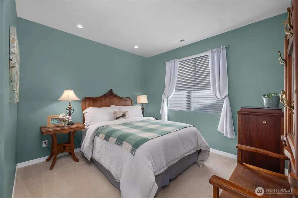 8618 Anderson Court NE Lacey WA 98516