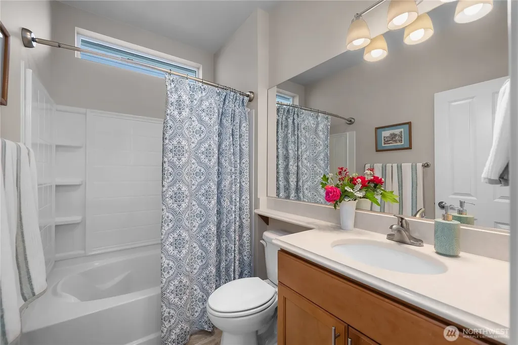 8618 Anderson Court NE Lacey WA 98516