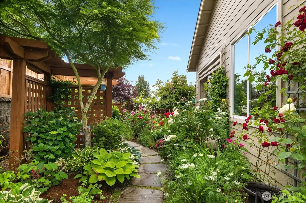 8618 Anderson Court NE Lacey WA 98516