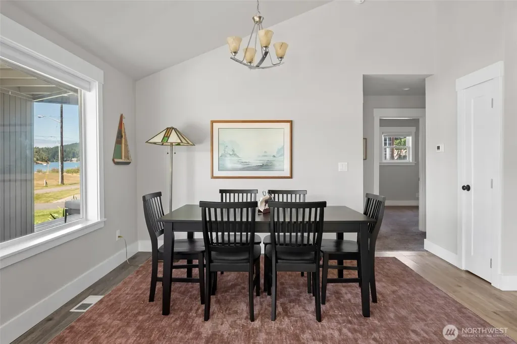 213 Cornet Bay Road Oak Harbor WA 98277