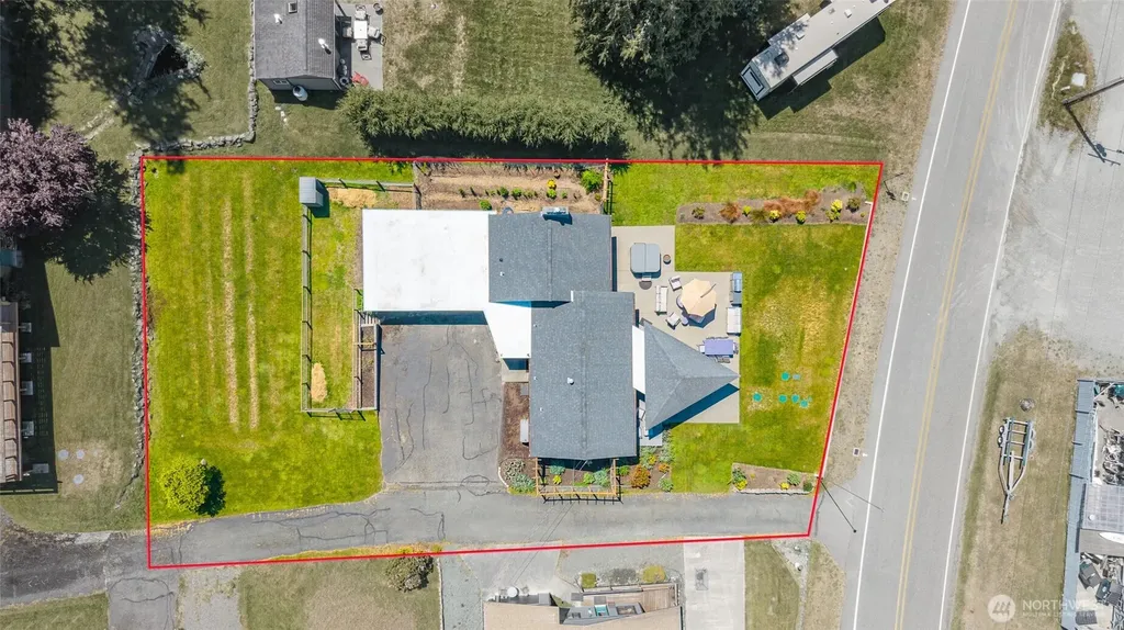 213 Cornet Bay Road Oak Harbor WA 98277