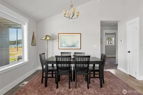 213 Cornet Bay Road Oak Harbor WA 98277