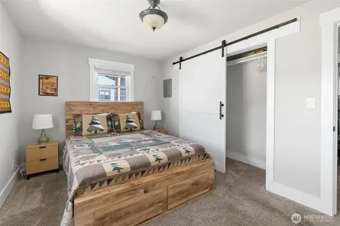 213 Cornet Bay Road Oak Harbor WA 98277