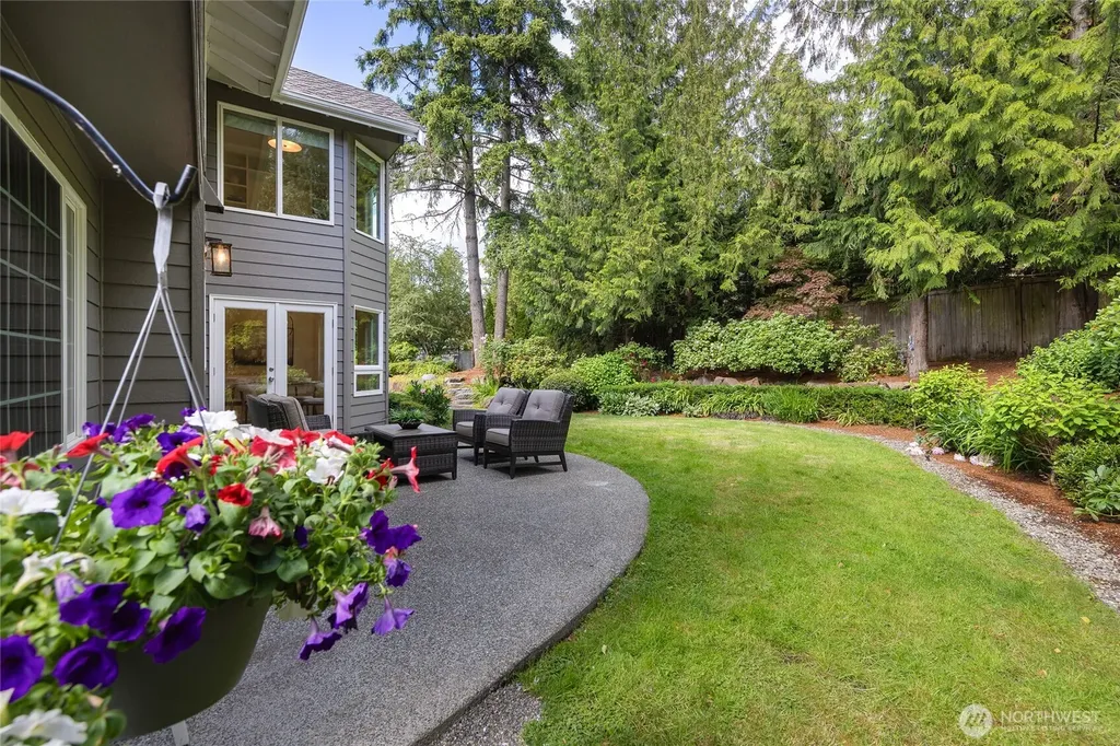 1032 84th Avenue NE Medina WA 98039