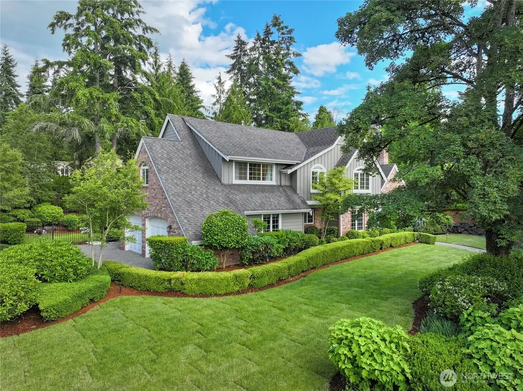 1032 84th Avenue NE Medina WA 98039