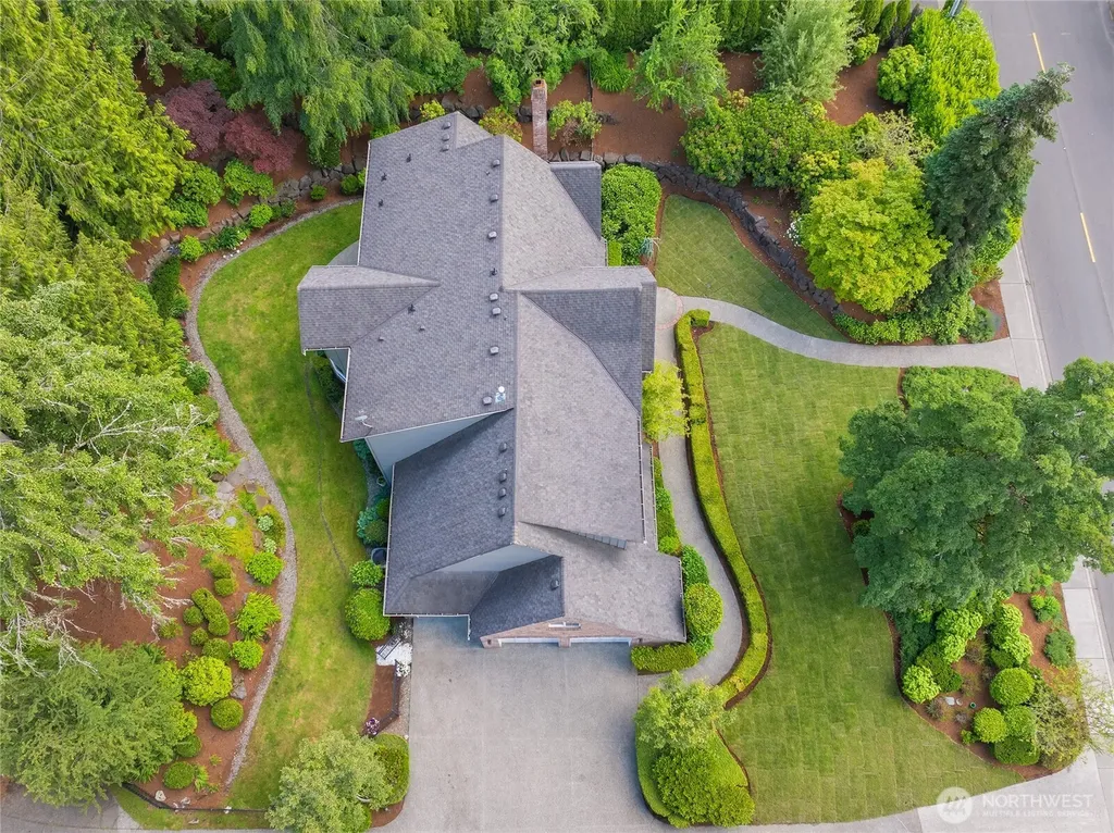 1032 84th Avenue NE Medina WA 98039