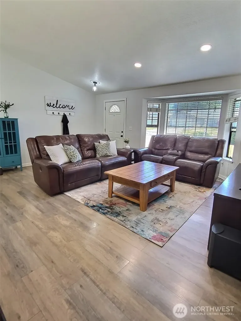 3835 Blue Finch Court SE Olympia WA 98503