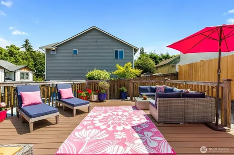 10038 59th Avenue S Seattle WA 98178