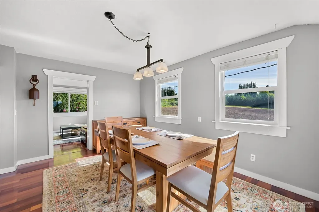 3073 Aldergrove Road Ferndale WA 98248