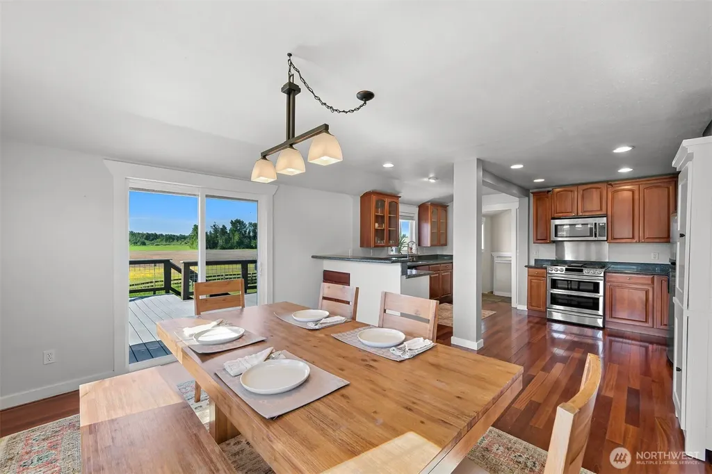 3073 Aldergrove Road Ferndale WA 98248