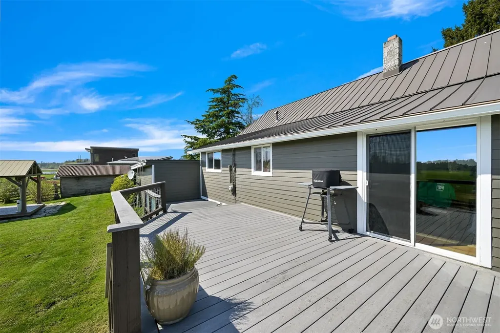 3073 Aldergrove Road Ferndale WA 98248