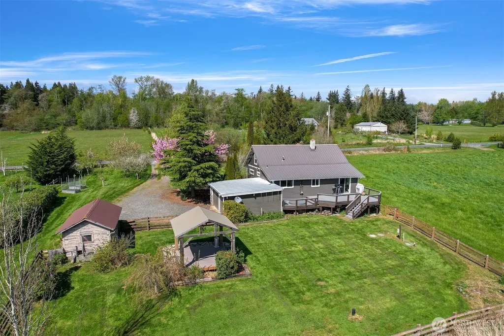 3073 Aldergrove Road Ferndale WA 98248