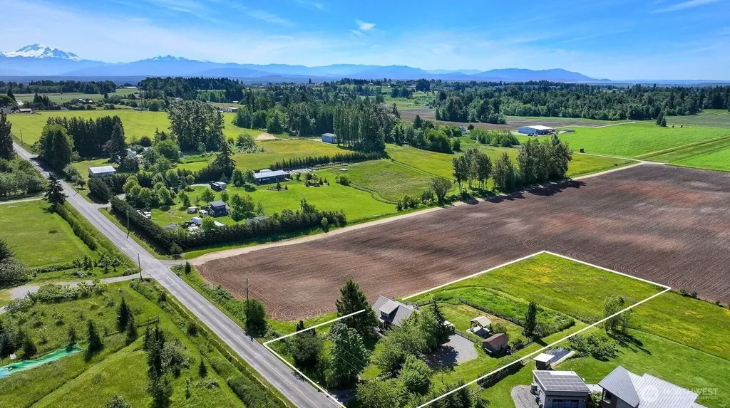 3073 Aldergrove Road Ferndale WA 98248