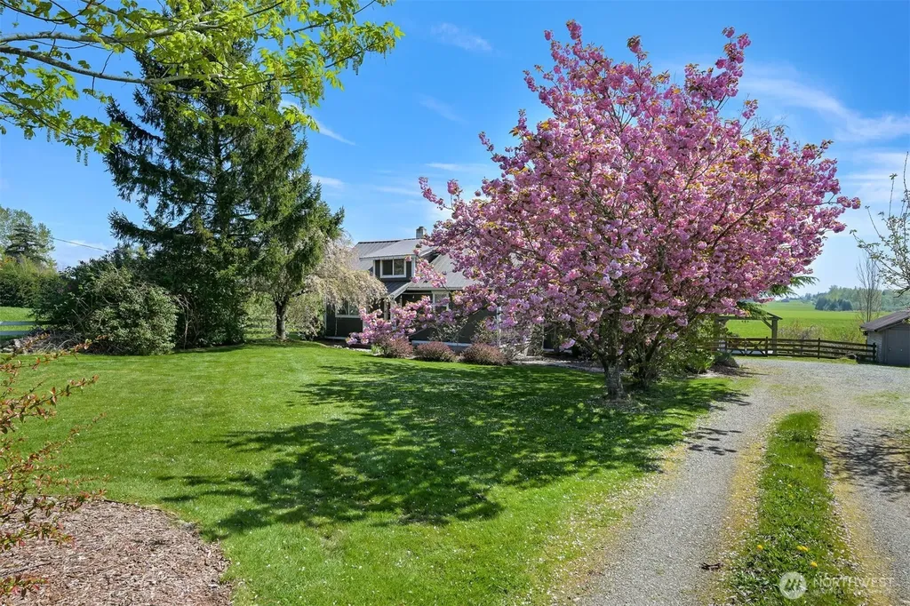 3073 Aldergrove Road Ferndale WA 98248