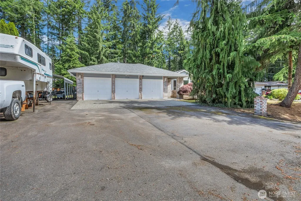 17532 SE 292nd Place Kent WA 98042