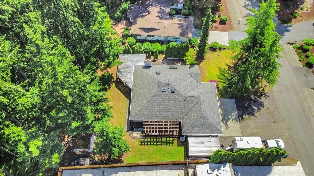 17532 SE 292nd Place Kent WA 98042