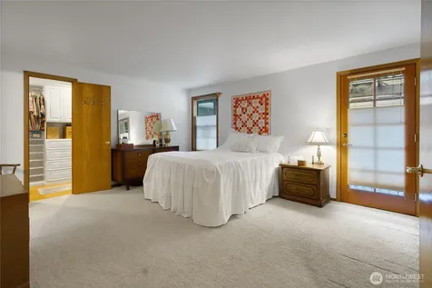 17532 SE 292nd Place Kent WA 98042