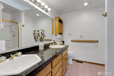 17532 SE 292nd Place Kent WA 98042