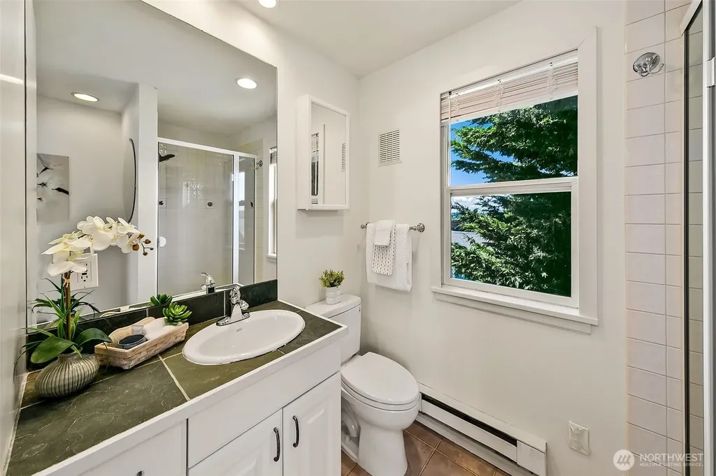 2126 N 86th Street Seattle WA 98103